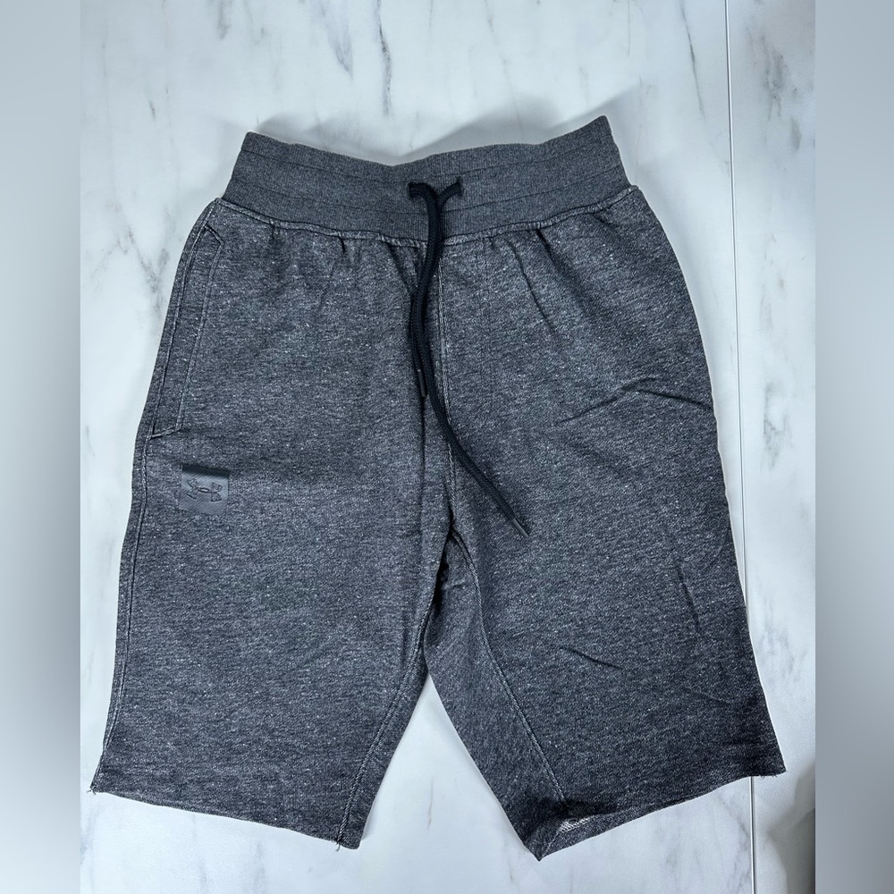 Men’s small Under Amour Shorts